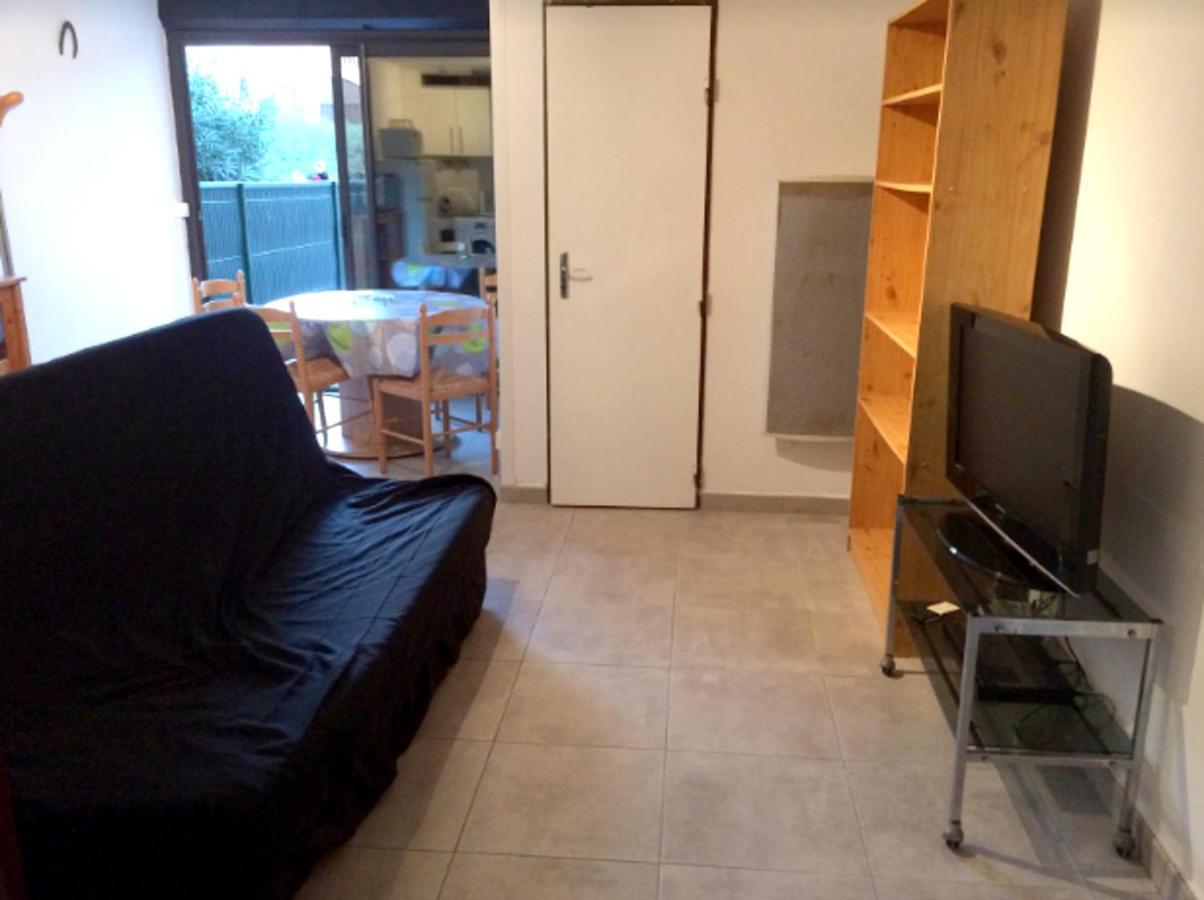 Appartement Charmant A Canet En Roussillon 36 M² Piscine Partagee Buitenkant foto