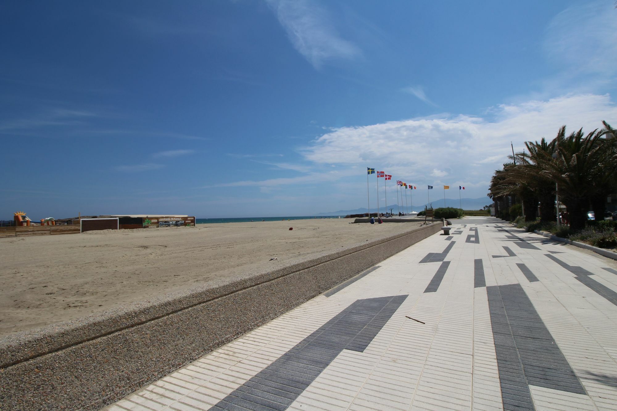 Appartement Charmant A Canet En Roussillon 36 M² Piscine Partagee Buitenkant foto